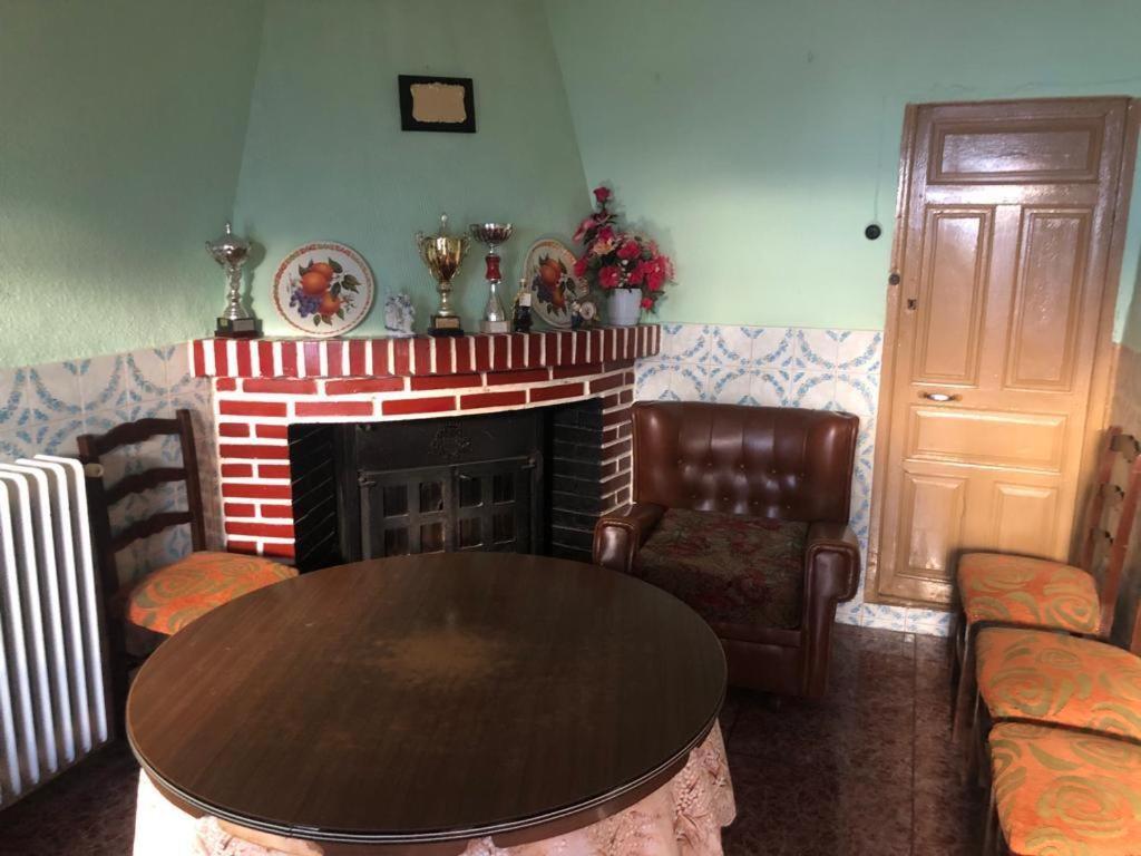 La Chimenea De La Tia Engracia Villa Ruidera Exteriör bild